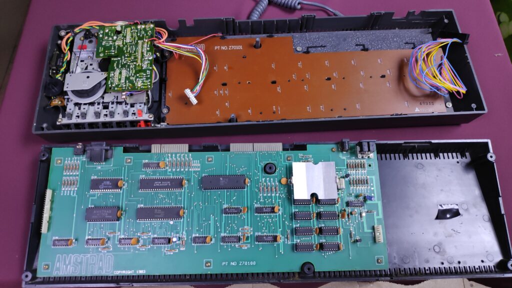 Pack Vintage Amstrad CPC 464 Complet – Avec Joystick Et Logiciels – Fonctionne