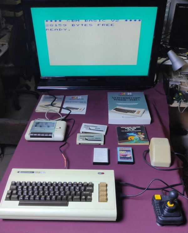 Commodore Vic 20 Ram Rom Exp Games Joystick