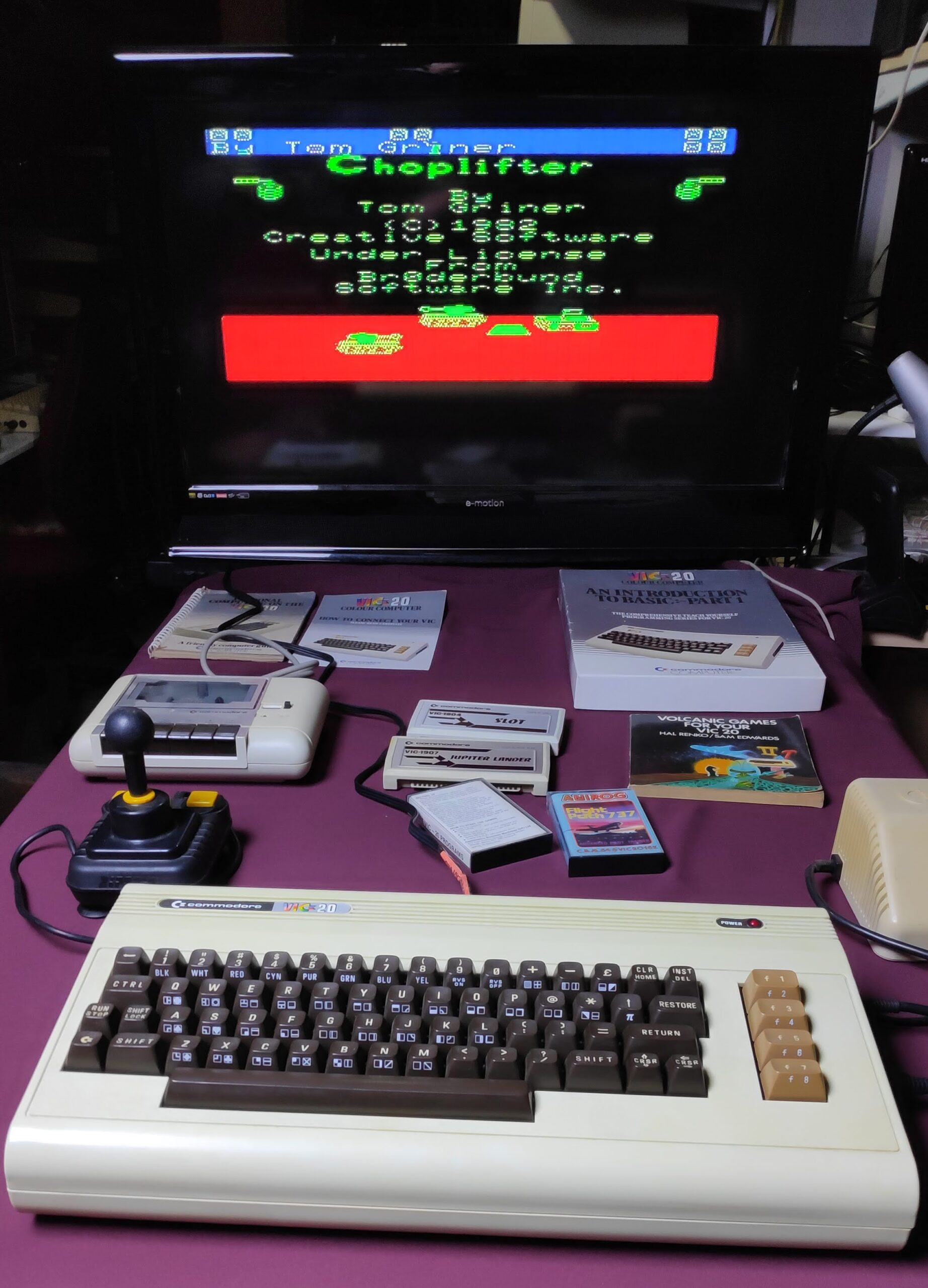 Commodore Vic 20 Ram Rom Exp Games Joystick