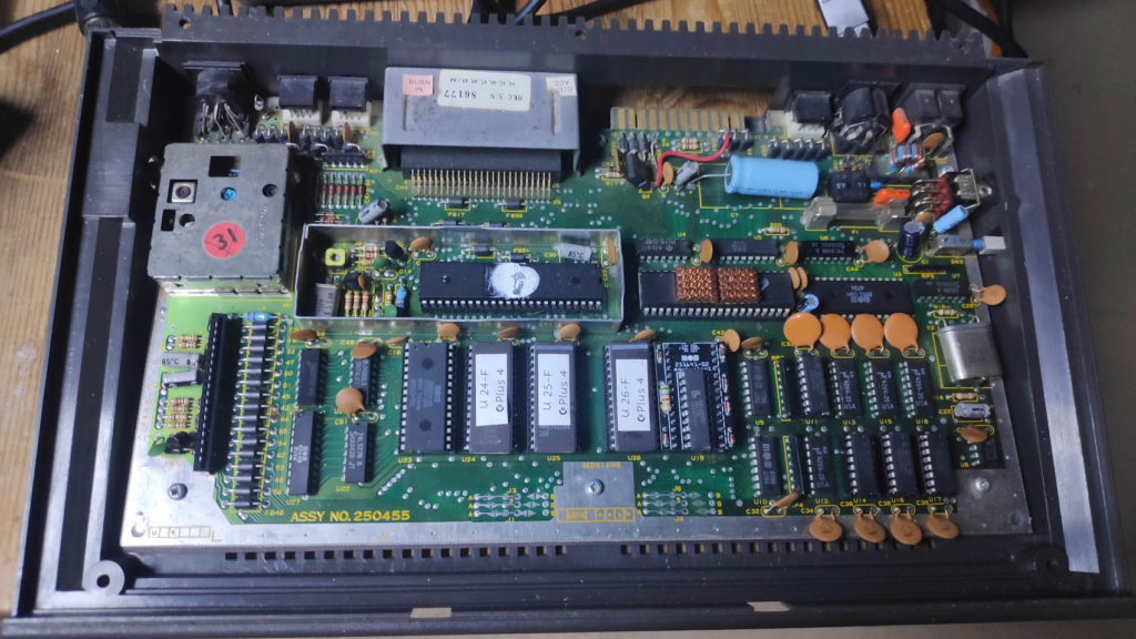 Commodore Plus 4 Repair